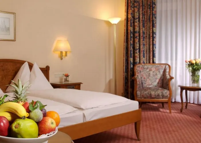 Hotel City Central Отель
