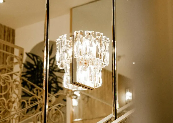 Hotel City Central Отель 4*