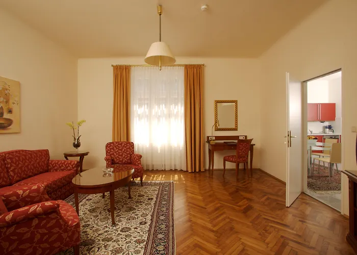 Hotel Hotel City Central 4*